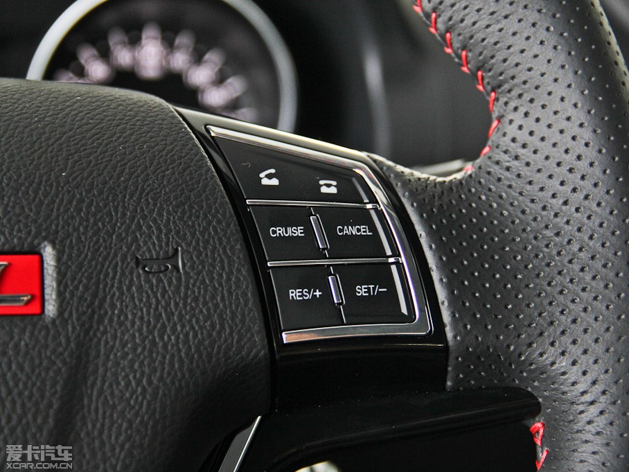 2013�����H6 ������ 1.5T �քӃ�򌾫Ӣ��