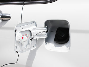 2013款升级版 1.5T 手动四驱精英型 油箱盖