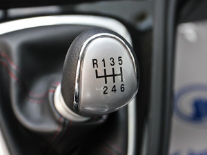 2013(j) 1.5T ք(dng)(q)Ӣ п؅^(q)