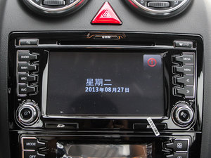 2013款升级版 1.5T 手动两驱尊贵型 音响调节