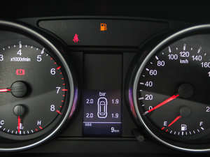 2013 1.5T ք(q)Ӣ п؅^(q)