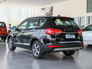 2013款运动版 1.5T 手动两驱精英型 左后45度
