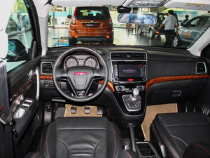2013款运动版 1.5T 手动两驱精英型 空间座椅