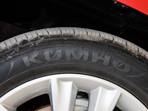 2014款1.5T 手动两驱精英版 轮胎品牌