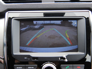2014款1.5T 手动两驱精英版 中控区