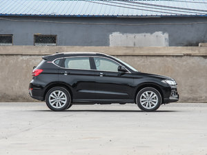 2014款1.5T 手动两驱精英版 整体外观