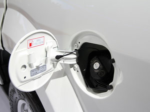 2013款智尊版 2.0T手动两驱进取型 细节外观
