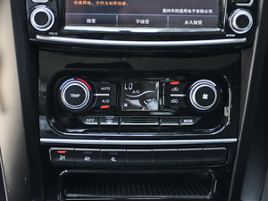 2013款智尊版 2.0T手动四驱进取型 空调调节