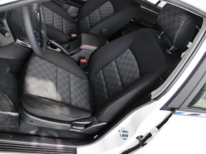 2013款智尊版 2.0L手动两驱进取型 主驾驶座椅