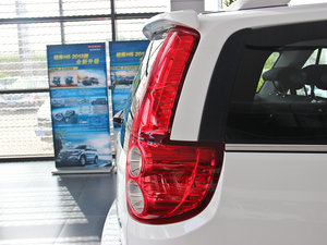 2013款智尊版 2.0L手动两驱进取型 细节外观