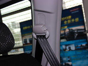 2013款智尊版 2.0L手动两驱进取型 空间座椅