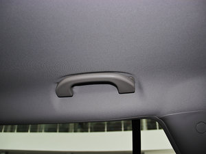 2013款智尊版 2.0L手动两驱进取型 空间座椅