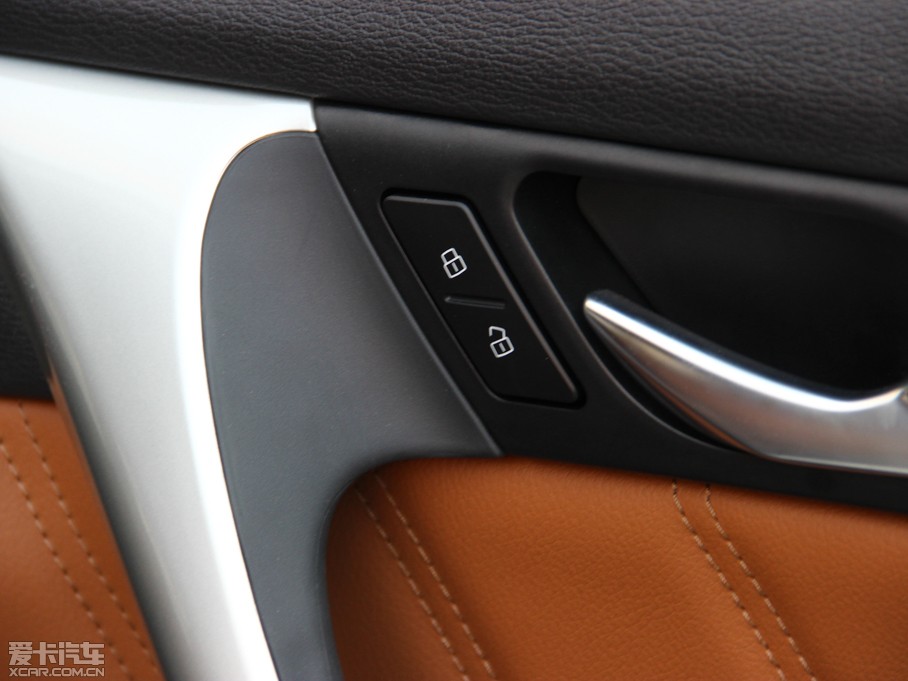 2015�����H9 2.0T �Ԅӳ����A�� 7��