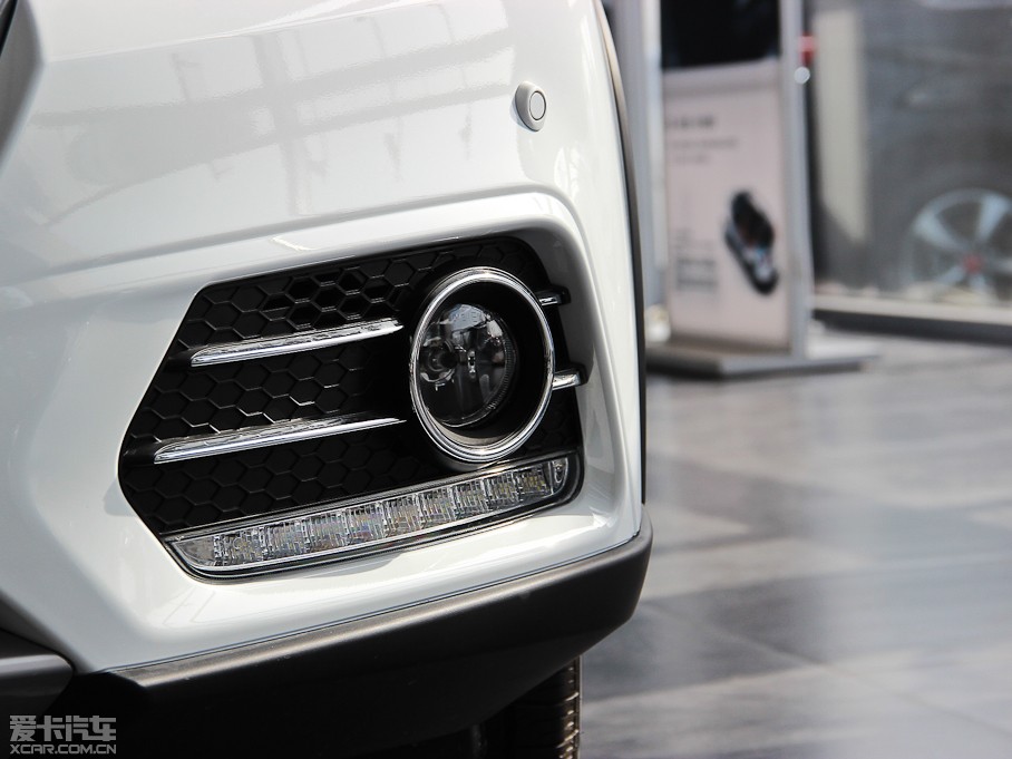 2014�����H6 �\�Ӱ� 1.5T �ք����(q��)��Ӣ��