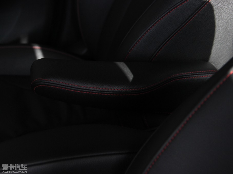 2014�����H6 �\(y��n)�Ӱ� 1.5T �ք����(q��)��Ӣ��