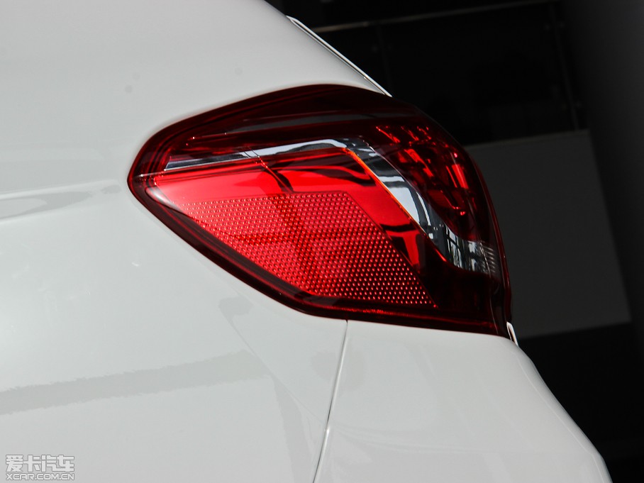 2014�����H6 �\�Ӱ� 1.5T �ք���򌾫Ӣ��