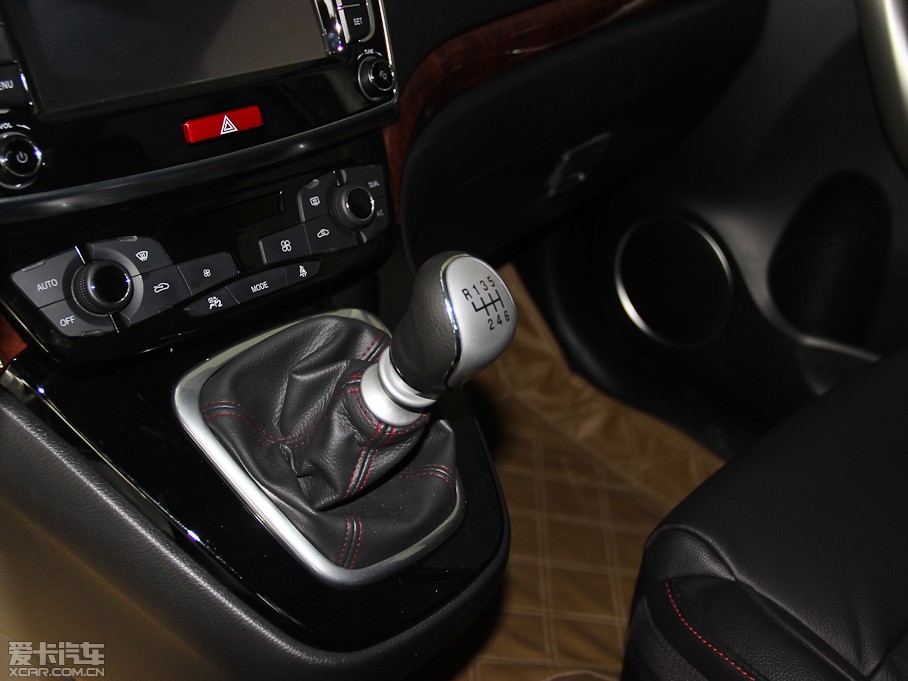 2014�����H6 �\�Ӱ� 1.5T �ք����(q��)��Ӣ��