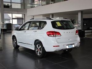 2014款1.5T 手动四驱都市型 左后45度