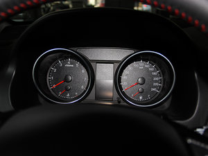 2014款1.5T 手动四驱都市型 仪表