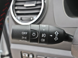 2014款1.5T 手动四驱都市型 中控区