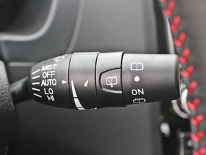 2014款1.5T 手动四驱都市型 中控区