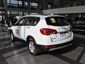2014款运动版 1.5T 手动四驱精英型 左后45度