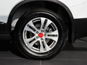 2014款运动版 1.5T 手动四驱精英型 轮圈
