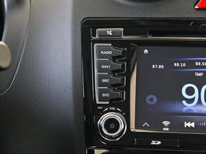 2014款升级版 1.5T 手动两驱精英型 中控区