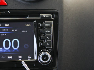 2014款升级版 1.5T 手动两驱精英型 中控区
