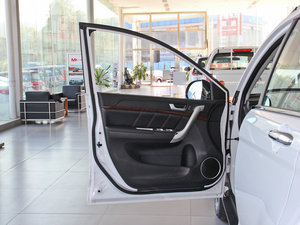 2014款改款运动版 1.5T 手动两驱精英型 驾驶位车门