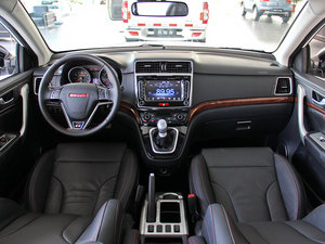 2014款改款运动版 1.5T 手动两驱精英型 内饰全景