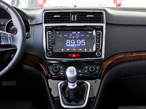 2014款改款运动版 1.5T 手动两驱精英型 中控台
