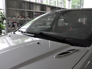 2015款1.5L AMT都市型 雨刷
