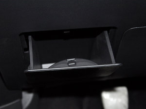 2015款1.5L AMT都市型 空间座椅