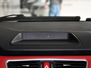 2015款1.5L AMT都市型 空间座椅