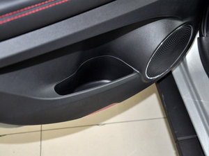 2015款1.5L AMT都市型 空间座椅