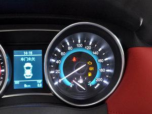 2015款1.5L AMT都市型 中控区