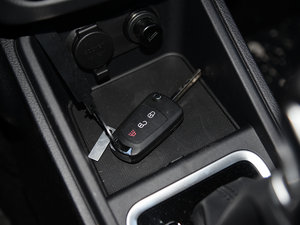 2016款蓝标 1.5L AMT豪华型 车钥匙