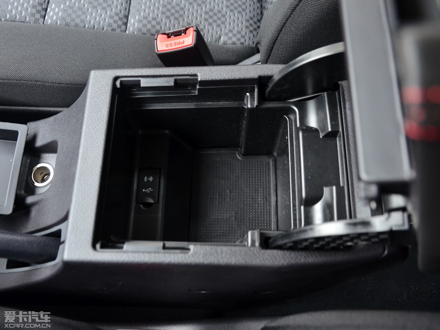 2015H5(jng) 2.0T ԄӃ򌾫Ӣ 