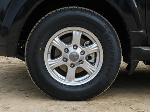 2015款2.0T 手动四驱精英型 轮圈