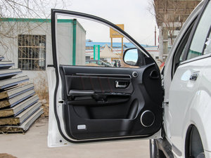 2015款2.0T 手动四驱精英型 驾驶位车门