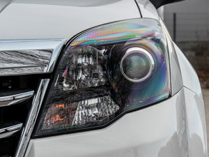 2015款2.0T 手动四驱精英型 大灯