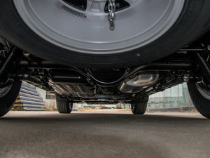 2015款2.0T 手动四驱精英型 细节外观