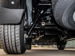 2015款2.0T 手动四驱精英型 细节外观