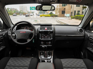 2015款2.0T 自动两驱精英型 柴油 内饰全景