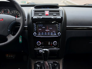 2015款2.0T 自动两驱精英型 柴油 中控台