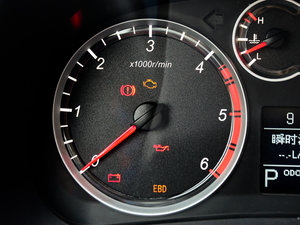 2015款2.0T 自动两驱精英型 柴油 中控区