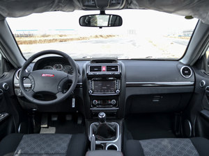 2015款2.0L 手动两驱进取型 内饰全景