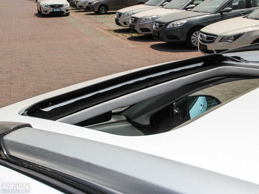 2015H6 \Ӱ 1.5T ԄӃA