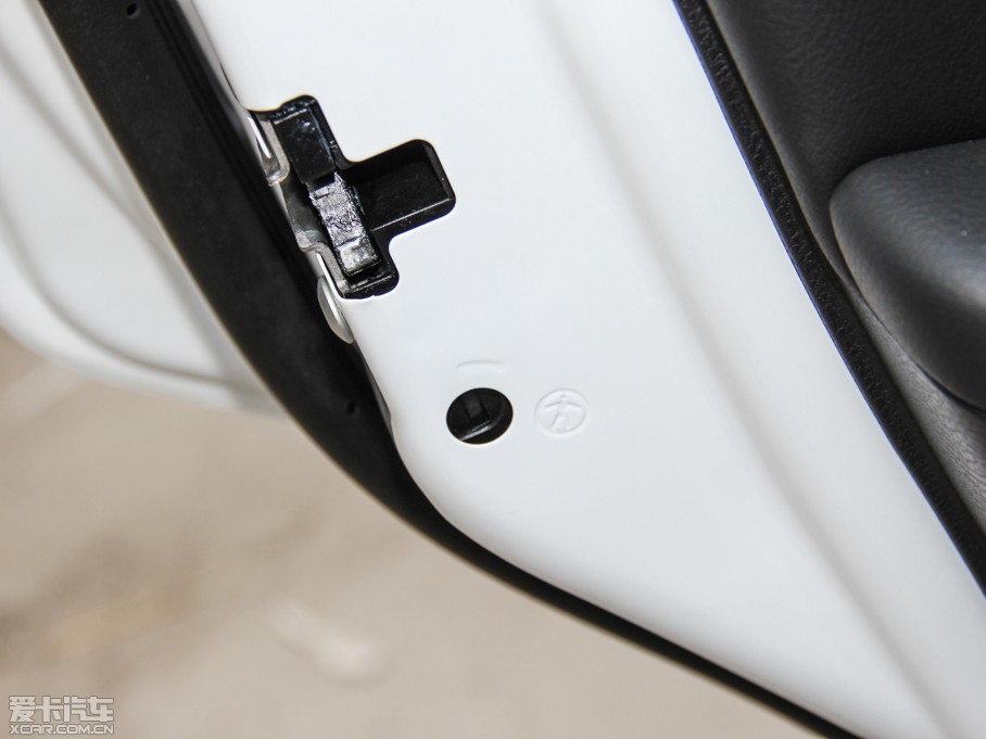 2015H6 \Ӱ 1.5T ԄӃA